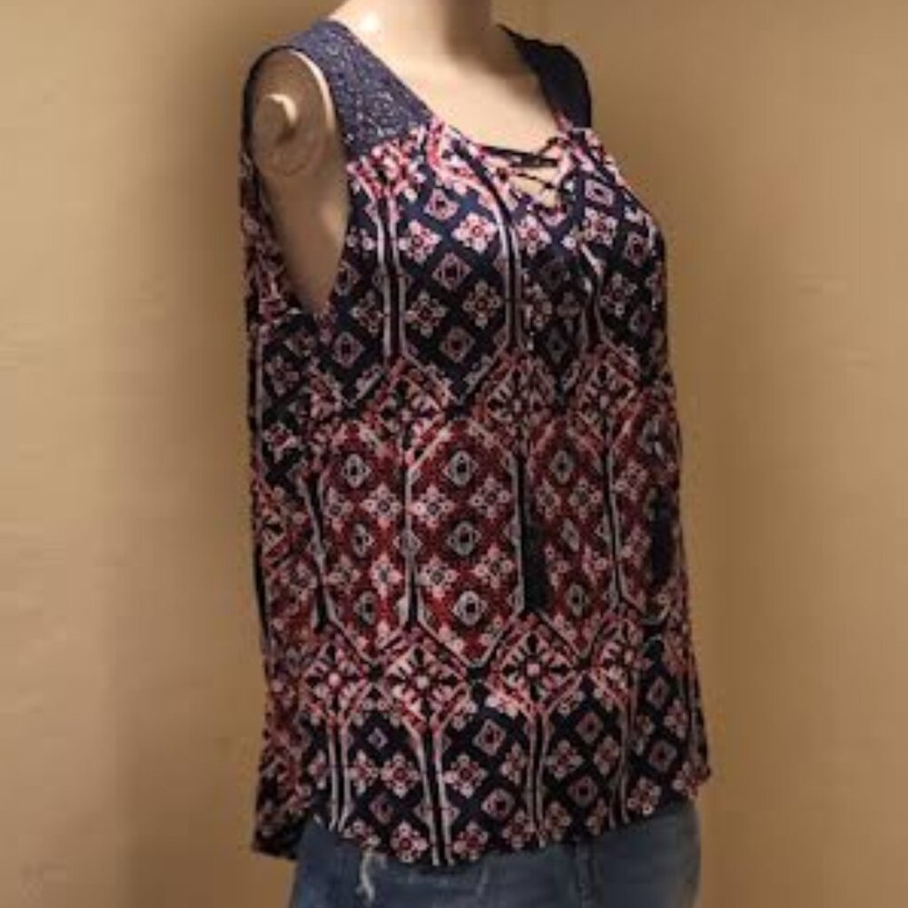 Relativity lace-up high-low v-neck tank blouse navy, red & white - Size XL - Picture 2 of 7